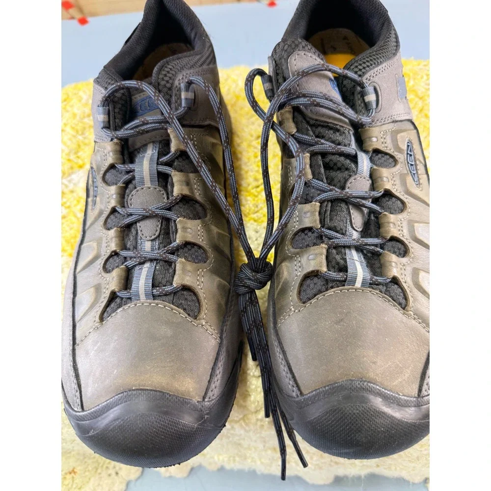Keen Voyageur Mens 11 Waterproof Hiking Shoes Brown Gray Low Top 1017785
